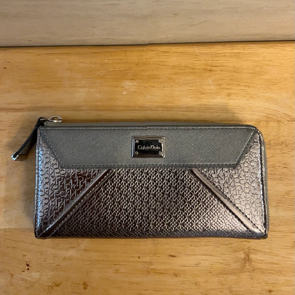 Calvin Klein Zip Around Metallic Silver Graphite Wallet